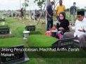 Video: Jelang Pencoblosan, Machfud Arifin Ziarah Makam