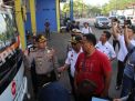 Sopir Bus di Trenggalek Dites Urine Jelang Libur Natal dan Tahun Baru