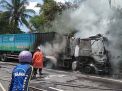 Truk Trailer Bermuatan Gas Terbakar di Bypass Mojokerto