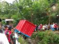 Motor Dihantam Truk, Penumpang Terpental ke Jurang dan Tewas