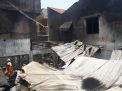 Penampakan Rumah Berisi 52 Motor Terbakar