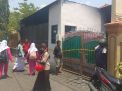 Bangkai 55 Motor dan 1 Mobil di Rumah Parkir Jadi Tontonan Warga