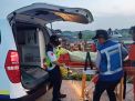Truk Fuso Bermuatan Jeruk Terguling di Tol Gempol, Satu Orang Tewas