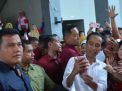 Foto: Jokowi Berbaur dengan Pendukungnya di Probolinggo