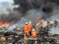 Gudang Rongsokan di Surabaya Terbakar, 20 Mobil Pemadam Dikerahkan