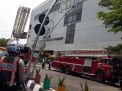 Lantai Dua Gedung Siola Surabaya Terbakar