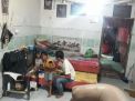 Menengok Rumah Guru Honorer SDN di Surabaya yang Sakit, Mengenaskan!