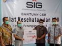 SIG Bersama Satgas Bencana Nasional BUMN Serahkan Bantuan Alkes & APD