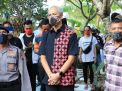 Ganjar Pranowo Antar Didi Kempot ke Peristirahatan Terakhir