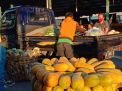 Jelang Lebaran, Pembeli Sayur dan Buah di PIOS ini Alami Peningkatan