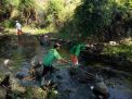 Warga dan Dua Perusahaan di Pasuruan ini Bareng Bersihkan Sungai Wangi