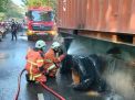 Ban Truk Meletus hingga Terbakar, Jalan Margomulyo Surabaya Sempat Macet