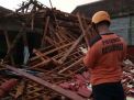 Dua Rumah di Ponorogo Ambruk Tertimpa Pohon