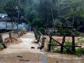 Banjir di Pacitan, Jembatan Terancam Ambrol