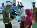 Di Kediri, Siswa SD yang Tidak Mampu Dapat Bantuan Buku Tulis