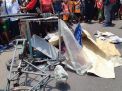 Disenggol Bus, Penumpang Becak Tewas Terjungkal 