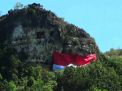 Bendera Raksasa Hiasi Perayaaan HUT Kemerdekaan RI di Pacitan