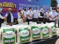Bantuan 25 Ton Beras untuk Warga MBR di Jatim Diterima Pemprov