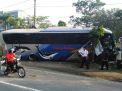 Oleng, Bus Sugeng Rahayu Tabrak Pohon di Madiun