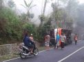 Rem Blong, Bus Cahaya Mulya Terguling Usai Tabrak Tebing di Trenggalek