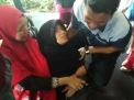 Selamat dari Gempa Palu, Ibu ini Pingsan saat Tiba di Banyuwangi