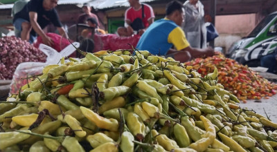 Update Harga Sembako di Jatim:  Cabai Rawit Naik, Daging Ayam dan Beras Stabil