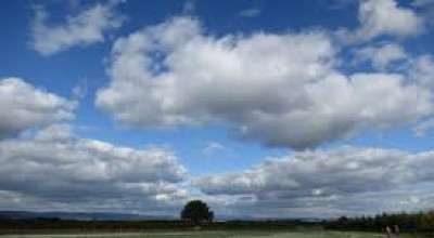 Prakiraan Cuaca Surabaya Hari Ini: Berawan