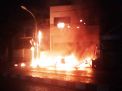Kios Bensin Eceran di Belakang Royal Plaza Surabaya Terbakar