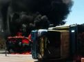 Kecelakaan di Tol Pandaan, Toyota Innova Terbakar dan Truk Terguling