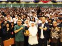 Khofifah Tantang Mahasiswa Unair Jadi Agen Revolusi Industri 4.0