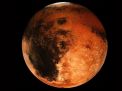 Planet Mars Tertutup Bulan Malam Ini