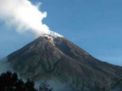 Gunung Merapi Muntahkan Lava Pijar,  Dua Kali Guguran