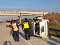 Mobil Terbalik di Tol Jombang, Lima Penumpang Selamat