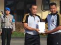 Selamatkan Korban Banjir di Tol Ngawi, Aiptu Sujadi Terima Penghargaan