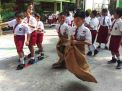 Sekolah di Surabaya ini Punya Program Belajar Permainan Tradisional