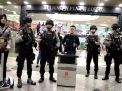 Aman, Mal di Surabaya Dijaga Polisi Bersenjata Lengkap 