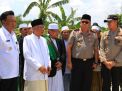 Foto: Kapolda Jatim Tinjau Asrama Ponpes Al Azhar Gresik Ambruk