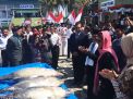 Kampanye Makan Ikan, Menteri Susi Bagikan 5 Ton Tuna di Pondok Gontor