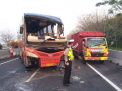 Bus Rajawali  Berkat Seruduk Truk di Tol Gresik, 1 Orang Tewas