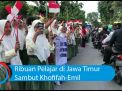 Video: Ribuan Pelajar di Jawa Timur Sambut Khofifah-Emil