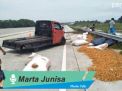 Photo Talk: Pikap Muat Cabai Terguling di Tol