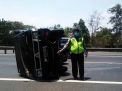 Kecelakaan di Jalan Tol Surabaya-Mojokerto, Pikap dan Truk Terguling