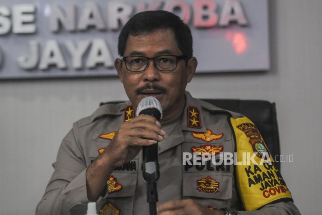 Tak Bisa Tegakkan Prokes, Kapolda Metro Jaya dan Jawa Barat Dicopot