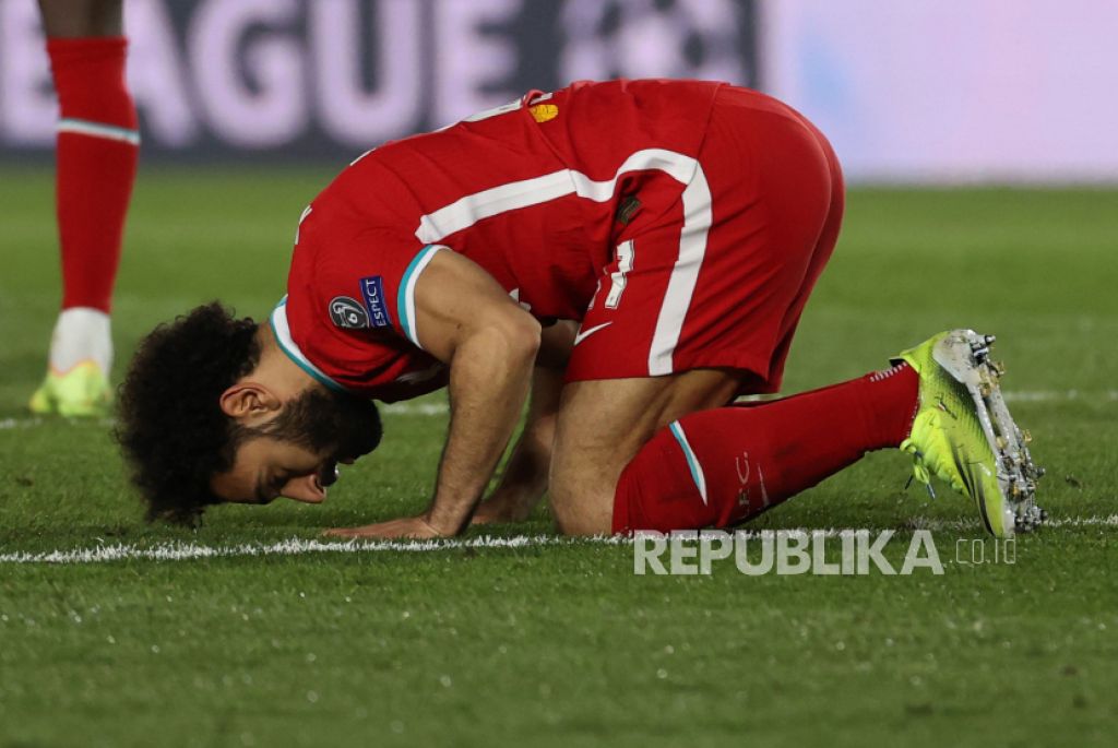 Striker Liverpool Mohamed Salah saat merayakan gol (Foto: EPA-EFE/Juanjo Martin via Republika)


