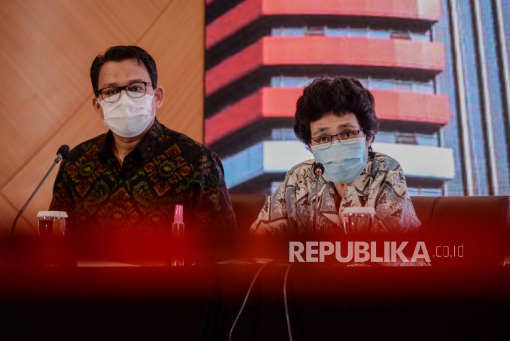  Jubir KPK Ali Fikri (kiri)/ Foto: Republika/Thoudy Badai
