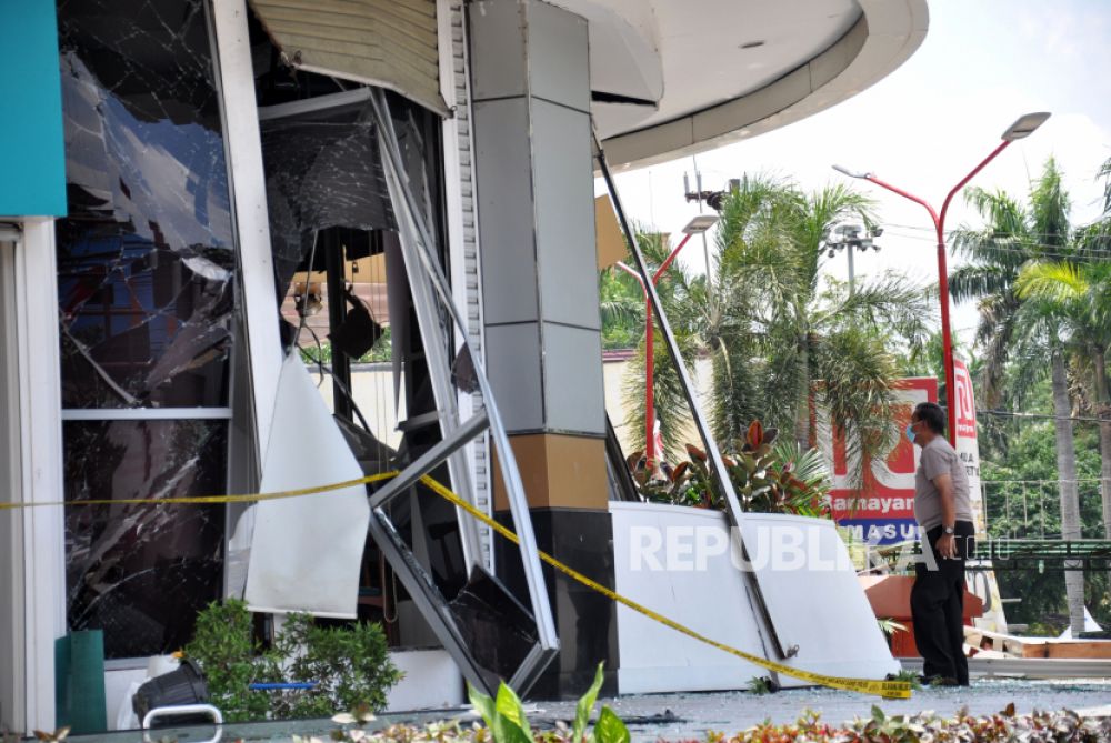 Ledakan di Plaza Ramayana Medan Akibat Tabung Gas