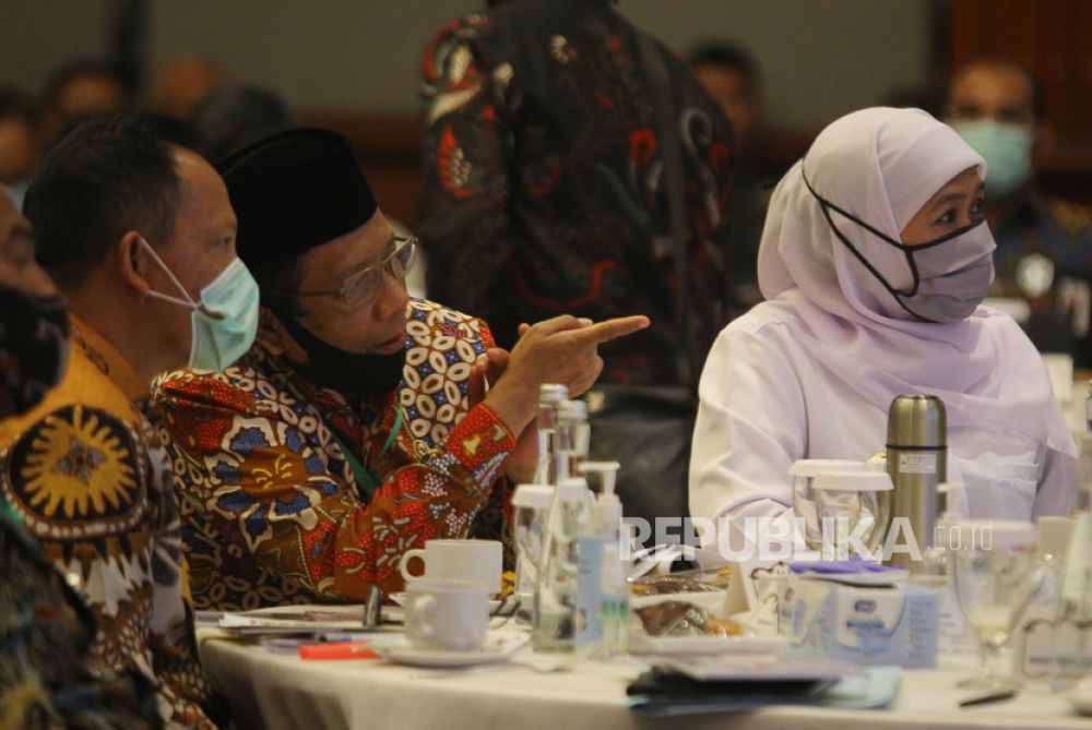 Kemendagri Pertanyakan Konser yang Akan Digelar Khofifah-Gus Ipul