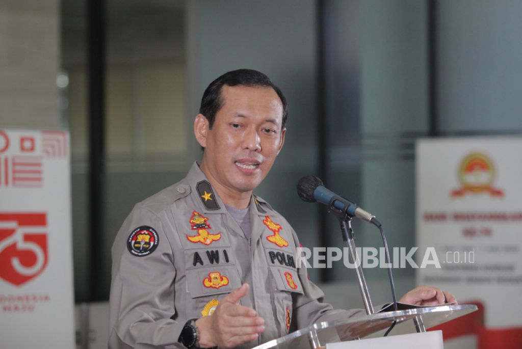 Karo Penmas Divisi Humas Polri Brigjen Awi Setiyono (Foto: RENO ESNIR/ANTARA)


