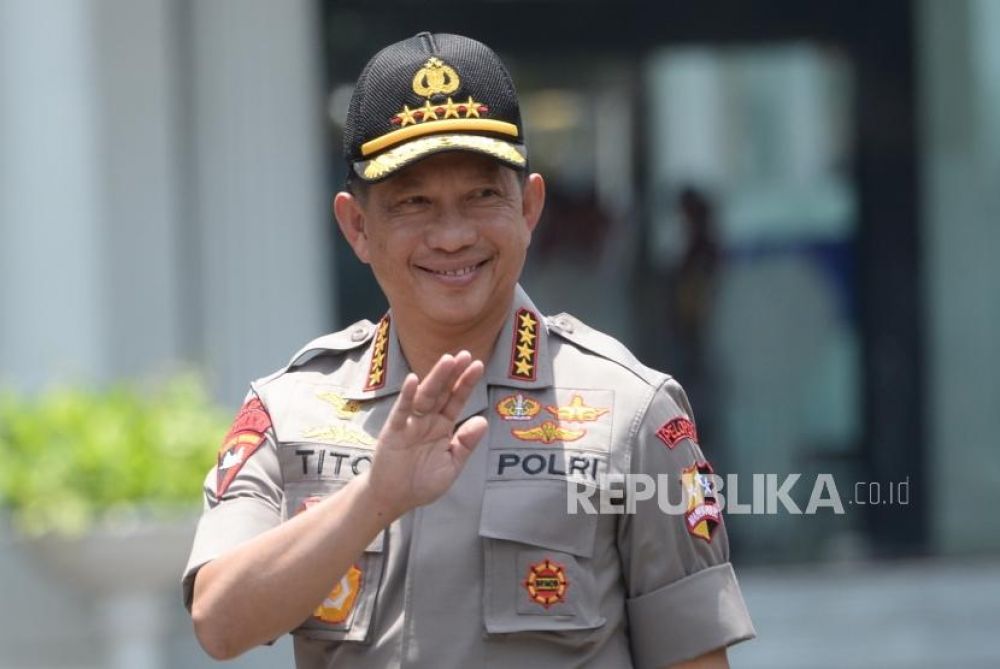 Jenderal Tito Terima Jabatan Baru, Komjen Ari Dono Plt Kapolri