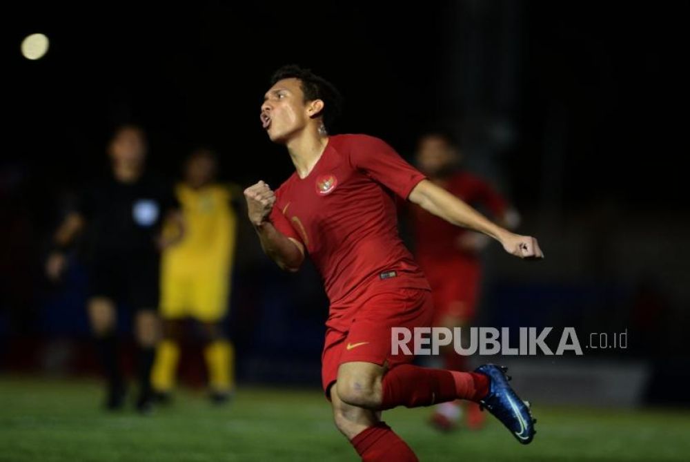 Pesepakbola Indonesia Egy Maulana Vikri melakukan selebrasi usai membobol gawang timnas Brunei Darussalam (Foto: Republika/Putra M. Akbar)